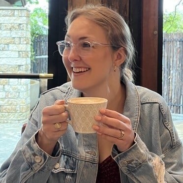 Elyse B. Pet Sitter and Dog Walker